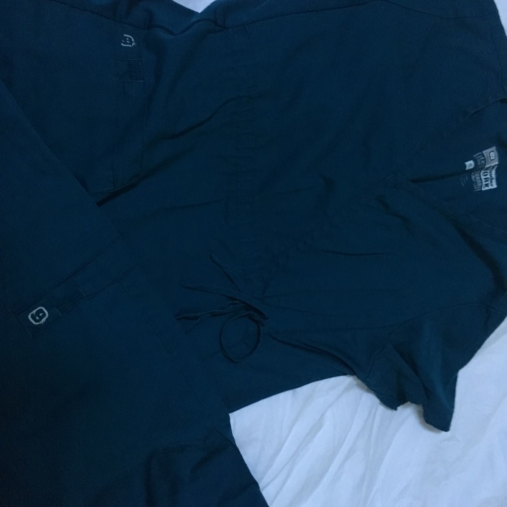 Wonderwink maternity scrubs